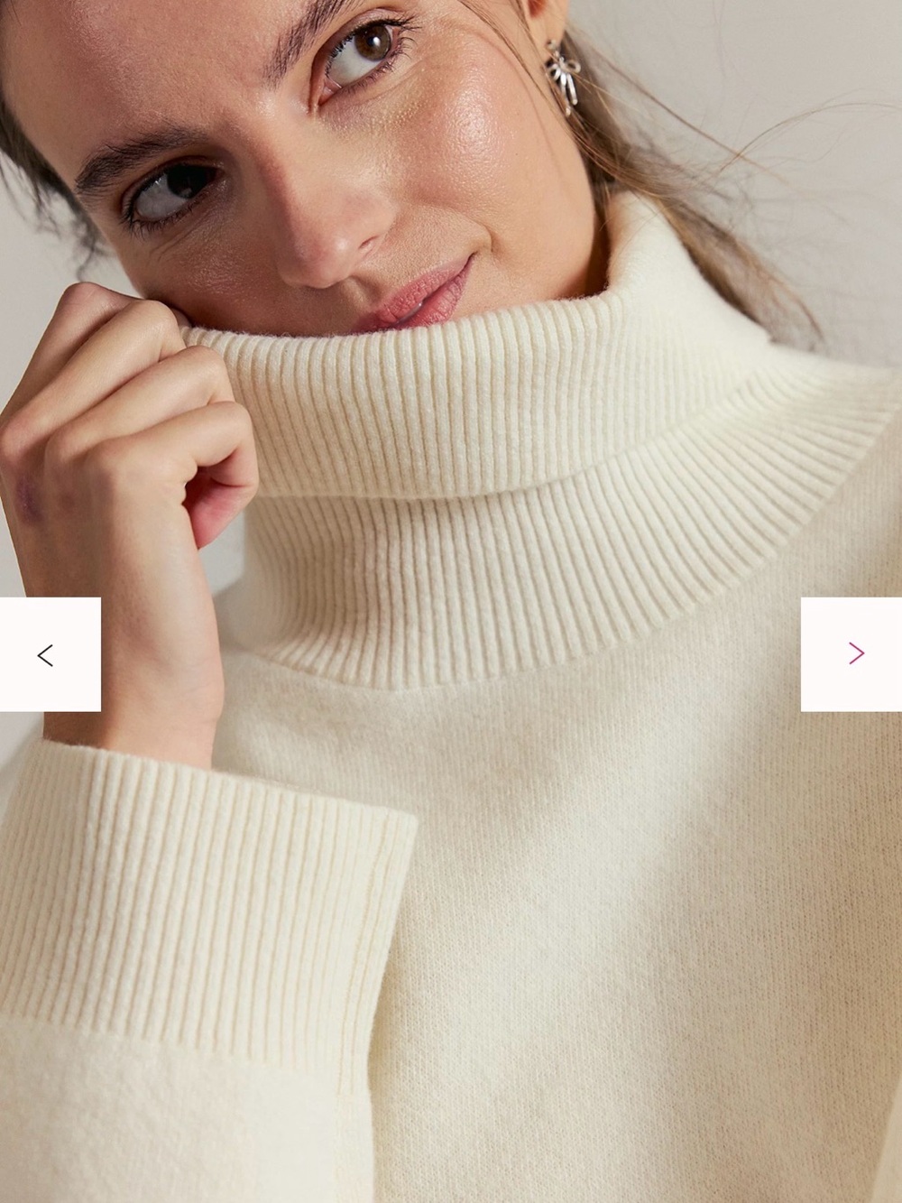 Free People turtleneck sweater, ivory color, size L 100 % cashmere.
